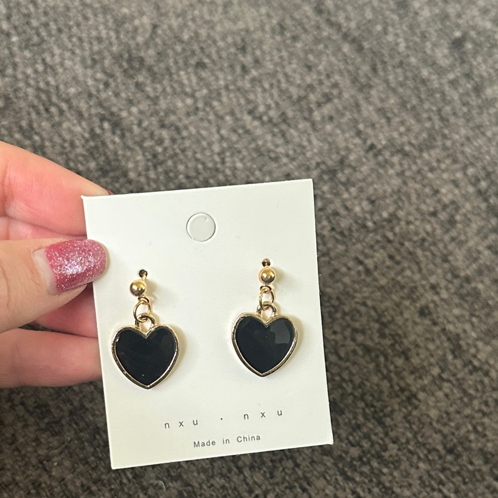 NWT Black Heart 🖤 Earrings with Gold Tone